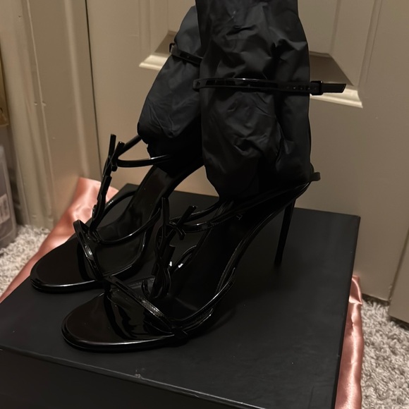 Saint Laurent Black Heels Sleek and Sophisticated - Picture 2 of 11